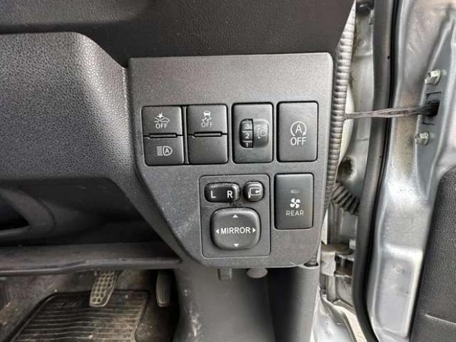 ピクシスバンクルーズ SAIII ハイルーフ 4WD　メモリーナビ　アイドリングトップ 660