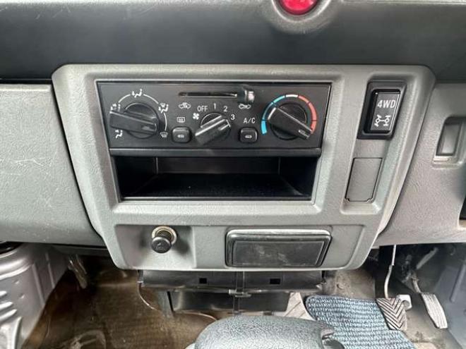ミニキャブバン CD 4WD　4WD切り替スイッチ 660