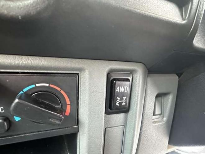 ミニキャブバン CD 4WD　4WD切り替スイッチ 660