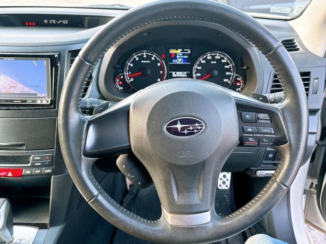 レガシィB4 2.5i Bスポーツ 4WD　ローンが不安な方＜優遇ローン＞1年保証　本州仕入　社外ナビ　Bカメラ