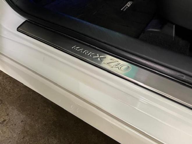 マークXジオ２４０Ｇ　エアリエル　ワンオーナー　禁煙車　フルモデリスタスポイラー　ＷＡＫＯＳバリアスコーティング済　ＷＲＥＳＴ１８インチＡＷ＋新品夏タイヤ　純正１６ＡＷ＋スタッドレスタイヤ付　ストラーダＳＤナビ（フルセグ地デジ　ＤＶＤ再生　Ｂｌｕｅｔｏｏｔｈ）　エンジンスターター　ＰＵＳＨスタート　スマートキー　フロントガラス熱線　横滑り防止装置　両席パワーシート　タイミングチェーン車　ＨＩＤ　ＥＴＣ 4WD 2400 5Dr