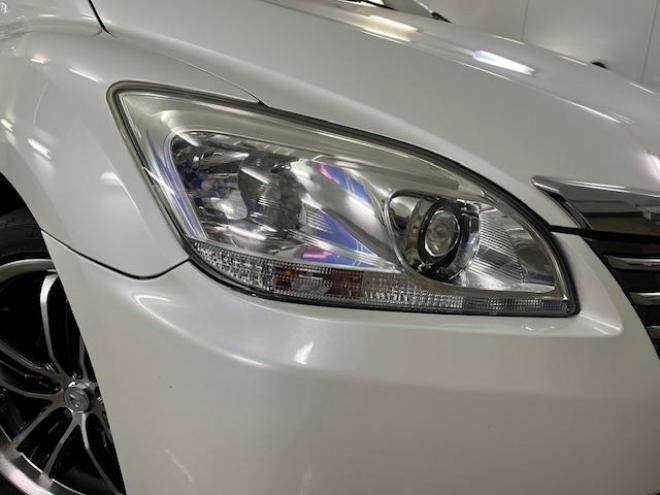 マークXジオ２４０Ｇ　エアリエル　ワンオーナー　禁煙車　フルモデリスタスポイラー　ＷＡＫＯＳバリアスコーティング済　ＷＲＥＳＴ１８インチＡＷ＋新品夏タイヤ　純正１６ＡＷ＋スタッドレスタイヤ付　ストラーダＳＤナビ（フルセグ地デジ　ＤＶＤ再生　Ｂｌｕｅｔｏｏｔｈ）　エンジンスターター　ＰＵＳＨスタート　スマートキー　フロントガラス熱線　横滑り防止装置　両席パワーシート　タイミングチェーン車　ＨＩＤ　ＥＴＣ 4WD 2400 5Dr