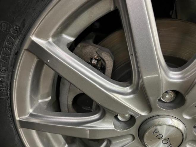 マークXジオ２４０Ｇ　エアリエル　ワンオーナー　寒冷地仕様　禁煙車　ＷＡＫＯＳバリアスコーティング済　純正１６インチＡＷ　社外１６ＡＷ＋スタッドレスタイヤ付　純正ＨＤＤナビ（フルセグ地デジ　ＤＶＤ再生　Ｂｌｕｅｔｏｏｔｈ　ミュージックサーバー）＋バックカメラ　純正エンジンスターター　ＰＵＳＨスタート　スマートキー　フロントガラス熱線　横滑り防止装置　タイミングチェーン車　ＨＩＤ　ＥＴＣ 4WD 2400 5Dr