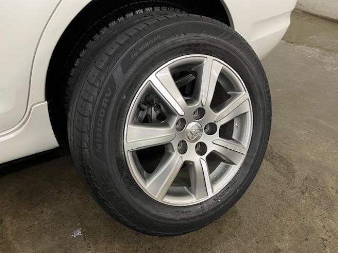 マークXジオ２４０Ｇ　エアリエル　ワンオーナー　寒冷地仕様　禁煙車　ＷＡＫＯＳバリアスコーティング済　純正１６インチＡＷ　社外１６ＡＷ＋スタッドレスタイヤ付　純正ＨＤＤナビ（フルセグ地デジ　ＤＶＤ再生　Ｂｌｕｅｔｏｏｔｈ　ミュージックサーバー）＋バックカメラ　純正エンジンスターター　ＰＵＳＨスタート　スマートキー　フロントガラス熱線　横滑り防止装置　タイミングチェーン車　ＨＩＤ　ＥＴＣ 4WD 2400 5Dr