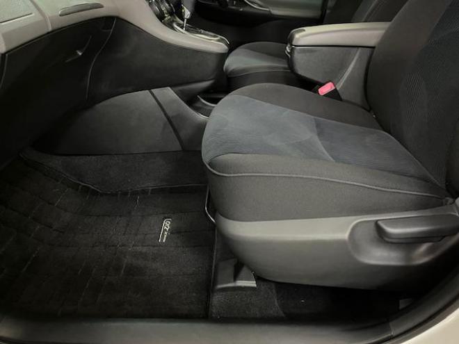 マークXジオ２４０Ｇ　エアリエル　ワンオーナー　寒冷地仕様　禁煙車　ＷＡＫＯＳバリアスコーティング済　純正１６インチＡＷ　社外１６ＡＷ＋スタッドレスタイヤ付　純正ＨＤＤナビ（フルセグ地デジ　ＤＶＤ再生　Ｂｌｕｅｔｏｏｔｈ　ミュージックサーバー）＋バックカメラ　純正エンジンスターター　ＰＵＳＨスタート　スマートキー　フロントガラス熱線　横滑り防止装置　タイミングチェーン車　ＨＩＤ　ＥＴＣ 4WD 2400 5Dr