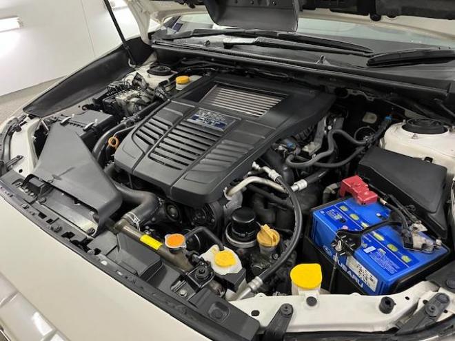 レヴォーグ２．０ＧＴ－Ｓアイサイト　アドバンスセーフティＰＫＧ　スバルＤＩＴツインカムターボ　本州仕入　禁煙車　純正１８インチＡＷ　純正１７ＡＷ＋スタッドレスタイヤ付　ＤＡＭＤフロントバンパースポイラー　カロッツェリアナビ（フルセグ地デジ　ＤＶＤ再生　Ｂｌｕｅｔｏｏｔｈ）＋バックカメラ＋サイドカメラ　純正ハーフレザーシート　ＬＥＤヘッドライト　アイサイトアシストモニター　前後ドライブレコーダー　レーダークルーズコントロール　ブラインドスポット　両席パワーシート　ＥＴＣ 4WD 2000 5Dr