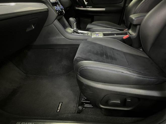 レヴォーグ２．０ＧＴ－Ｓアイサイト　アドバンスセーフティＰＫＧ　スバルＤＩＴツインカムターボ　本州仕入　禁煙車　純正１８インチＡＷ　純正１７ＡＷ＋スタッドレスタイヤ付　ＤＡＭＤフロントバンパースポイラー　カロッツェリアナビ（フルセグ地デジ　ＤＶＤ再生　Ｂｌｕｅｔｏｏｔｈ）＋バックカメラ＋サイドカメラ　純正ハーフレザーシート　ＬＥＤヘッドライト　アイサイトアシストモニター　前後ドライブレコーダー　レーダークルーズコントロール　ブラインドスポット　両席パワーシート　ＥＴＣ 4WD 2000 5Dr
