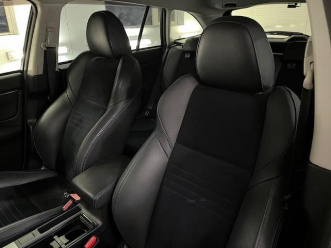 レヴォーグ２．０ＧＴ－Ｓアイサイト　アドバンスセーフティＰＫＧ　スバルＤＩＴツインカムターボ　本州仕入　禁煙車　純正１８インチＡＷ　純正１７ＡＷ＋スタッドレスタイヤ付　ＤＡＭＤフロントバンパースポイラー　カロッツェリアナビ（フルセグ地デジ　ＤＶＤ再生　Ｂｌｕｅｔｏｏｔｈ）＋バックカメラ＋サイドカメラ　純正ハーフレザーシート　ＬＥＤヘッドライト　アイサイトアシストモニター　前後ドライブレコーダー　レーダークルーズコントロール　ブラインドスポット　両席パワーシート　ＥＴＣ 4WD 2000 5Dr