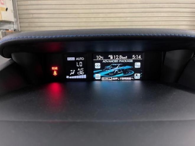 レヴォーグ２．０ＧＴ－Ｓアイサイト　アドバンスセーフティＰＫＧ　スバルＤＩＴツインカムターボ　本州仕入　禁煙車　純正１８インチＡＷ　純正１７ＡＷ＋スタッドレスタイヤ付　ＤＡＭＤフロントバンパースポイラー　カロッツェリアナビ（フルセグ地デジ　ＤＶＤ再生　Ｂｌｕｅｔｏｏｔｈ）＋バックカメラ＋サイドカメラ　純正ハーフレザーシート　ＬＥＤヘッドライト　アイサイトアシストモニター　前後ドライブレコーダー　レーダークルーズコントロール　ブラインドスポット　両席パワーシート　ＥＴＣ 4WD 2000 5Dr