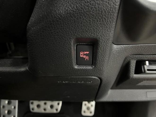 レヴォーグ２．０ＧＴ－Ｓアイサイト　アドバンスセーフティＰＫＧ　スバルＤＩＴツインカムターボ　本州仕入　禁煙車　純正１８インチＡＷ　純正１７ＡＷ＋スタッドレスタイヤ付　ＤＡＭＤフロントバンパースポイラー　カロッツェリアナビ（フルセグ地デジ　ＤＶＤ再生　Ｂｌｕｅｔｏｏｔｈ）＋バックカメラ＋サイドカメラ　純正ハーフレザーシート　ＬＥＤヘッドライト　アイサイトアシストモニター　前後ドライブレコーダー　レーダークルーズコントロール　ブラインドスポット　両席パワーシート　ＥＴＣ 4WD 2000 5Dr