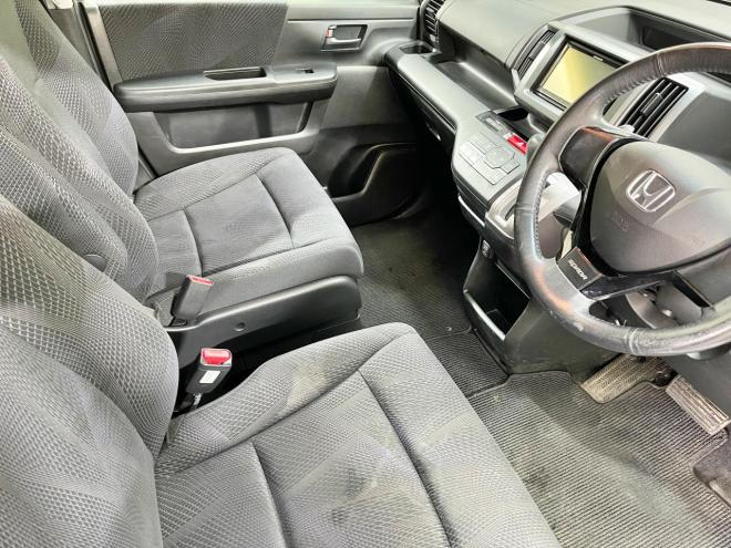 ステップワゴン2.0スパーダZ 4WD 5年保証 両側パワスラ スマキー ナビTV 寒冷地仕様 禁煙