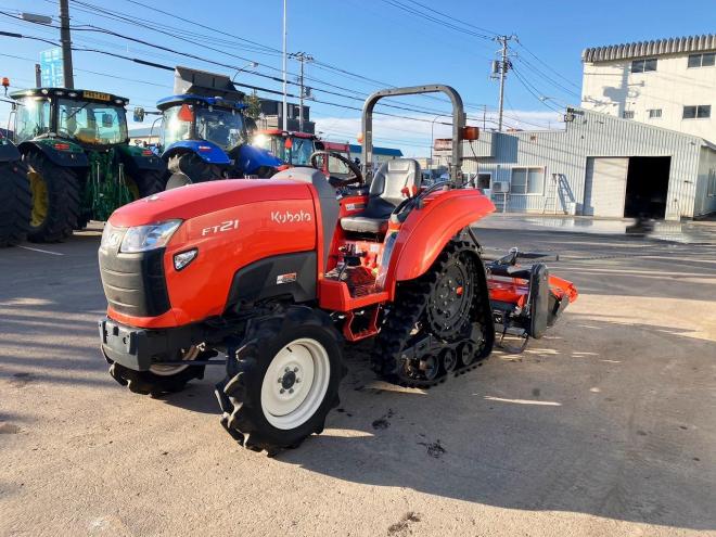 トラクタークボタ　中古　FT21F　セミクローラトラクター