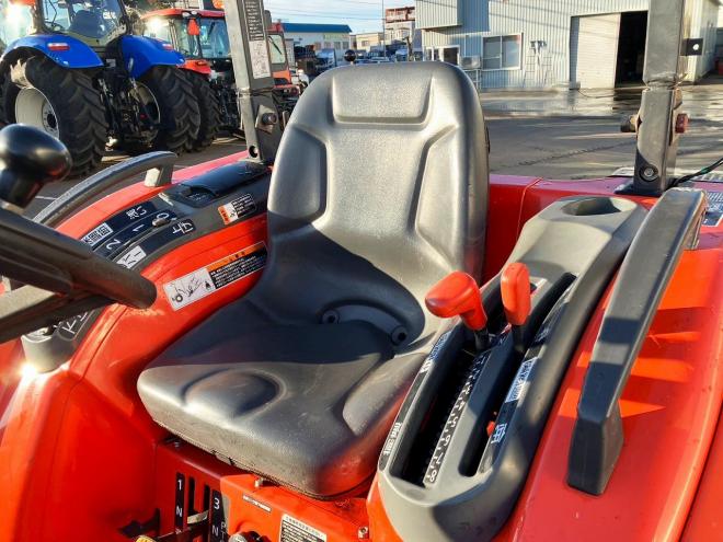 トラクタークボタ　中古　FT21F　セミクローラトラクター