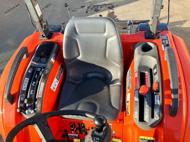 トラクタークボタ　中古　FT21F　セミクローラトラクター