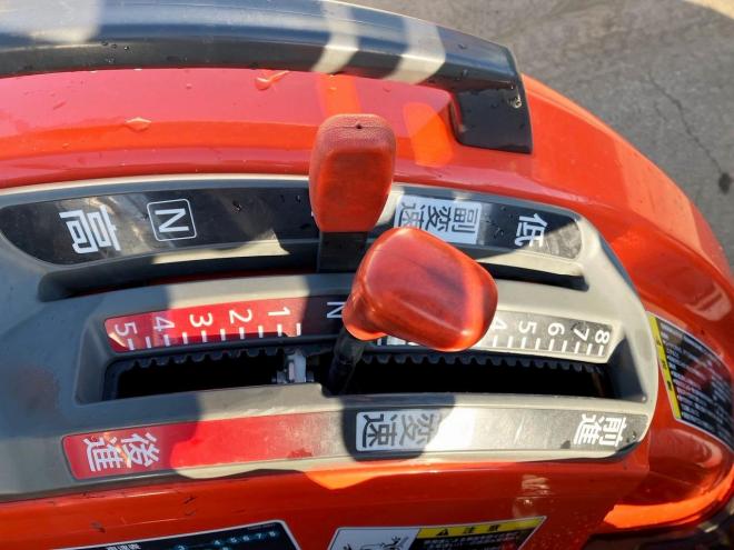 トラクタークボタ　中古　FT21F　セミクローラトラクター