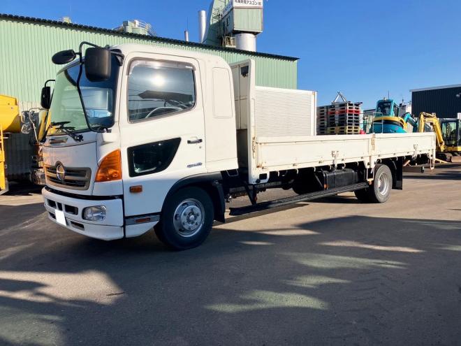 レンジャープロ中古　ワイド平ボディ　6200mm　中型トラック