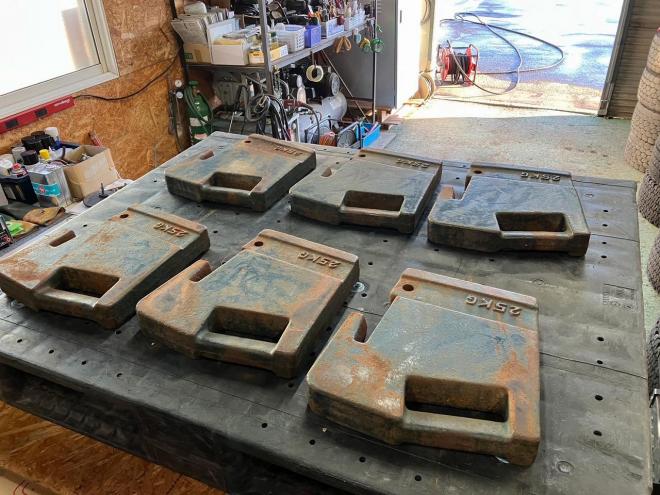その他クボタ　中古　トラクターウェイト　25kg×6枚　農機具