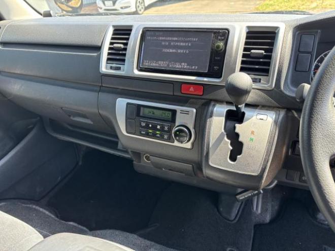 ハイエースバン4型スーパーGL ディーゼルターボ 本州車 寒冷地仕様 ナビTVフルセグ バックカメラ リアヒータークーラー 両側スライドドア ステアリングスイッチ 100V 即乗りOK 車検付 12ヶ月点検整備済 保証付！ 4WD 3000 5Dr