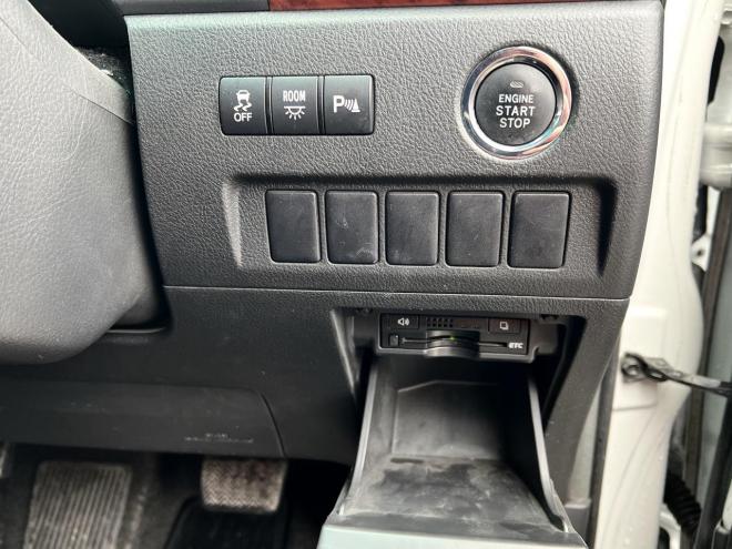 ヴェルファイア2.4Zプラチナセレクション 4WD　ローンが不安な方＜優遇ローン＞1年保証　本州仕入 両側パワスラ　後席モニター 4WD 2400 5Dr