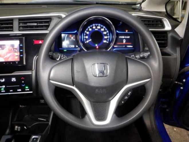 フィット1.5 ハイブリッド Fパッケージ 4WD　ナビ・TV・Bluetooth・LEDヘッドライト・ 1500
