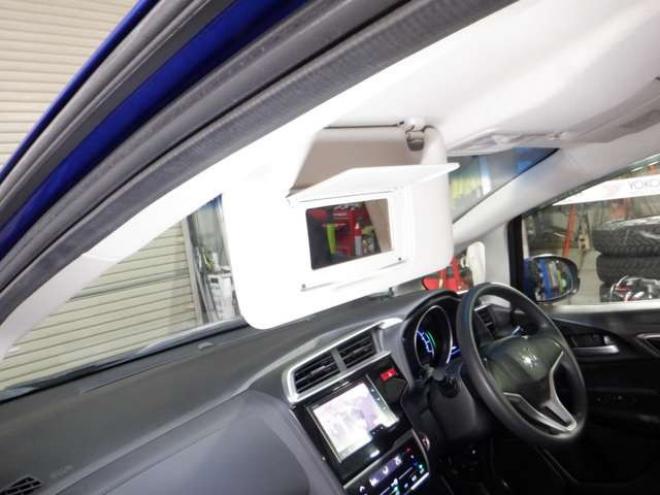 フィット1.5 ハイブリッド Fパッケージ 4WD　ナビ・TV・Bluetooth・LEDヘッドライト・ 1500