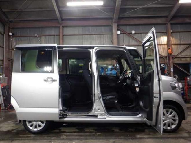N-BOXG Lパッケージ 4WD　ナビ・TV・B/T・Bカメラ・パワスラ・ETC 660
