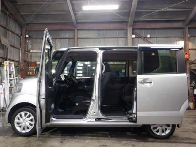 N-BOXG Lパッケージ 4WD　ナビ・TV・B/T・Bカメラ・パワスラ・ETC 660