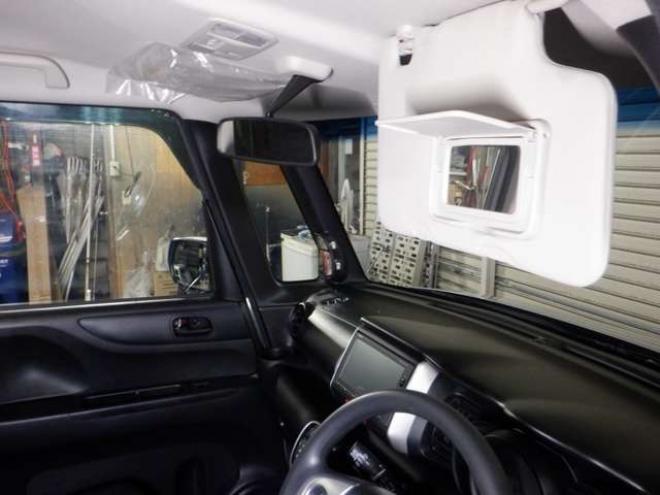 N-BOXG Lパッケージ 4WD　ナビ・TV・B/T・Bカメラ・パワスラ・ETC 660