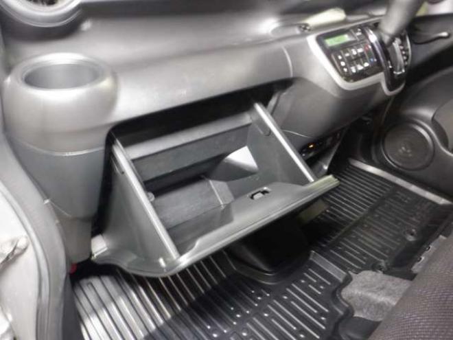 N-BOXG Lパッケージ 4WD　ナビ・TV・B/T・Bカメラ・パワスラ・ETC 660