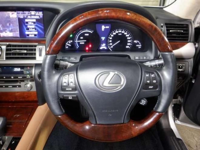 レクサスLSハイブリッド 600h バージョンC Iパッケージ 4WD　本州仕入・ナビ・TV・B/T・革・サンルーフ 5000