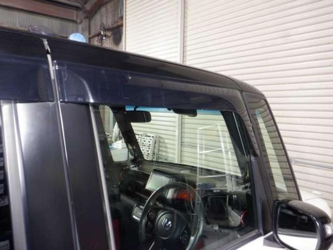 N-BOXカスタムG ターボAパッケージ 2トーンカラースタイル 4WD　ナビ・TV・B/T・Bカメラ・両側パワスラ・ 660