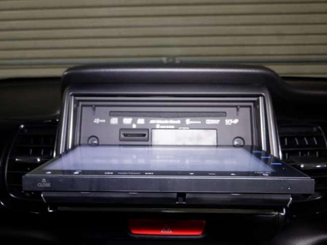 N-BOXカスタムG ターボAパッケージ 2トーンカラースタイル 4WD　ナビ・TV・B/T・Bカメラ・両側パワスラ・ 660