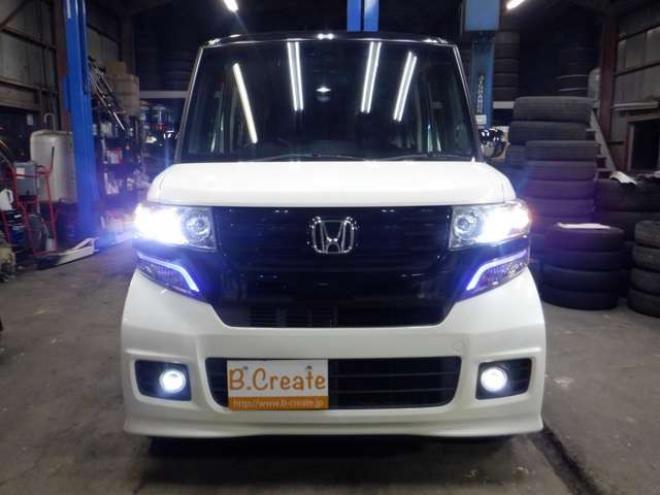 N-BOXカスタムG ターボAパッケージ 2トーンカラースタイル 4WD　ナビ・TV・B/T・Bカメラ・両側パワスラ・ 660