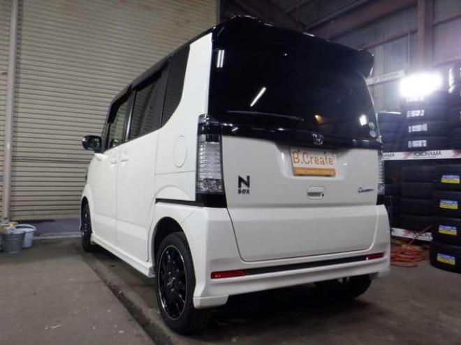 N-BOXカスタムG ターボAパッケージ 2トーンカラースタイル 4WD　ナビ・TV・B/T・Bカメラ・両側パワスラ・ 660
