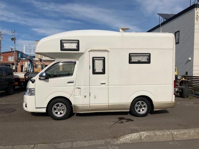ハイエースワゴン ＧＬ　４ＷＤ　キャンピングカー　ＥＴＣ　バックカメラ　ナビ　ＴＶ　オートクルーズコントロール　オートライト　スマートキー　電動格納ミラー　ウォークスルー　ＡＴ　アルミホイール　ＣＤ　ＤＶＤ再生　ＵＳＢ 4WD 2700 4Dr