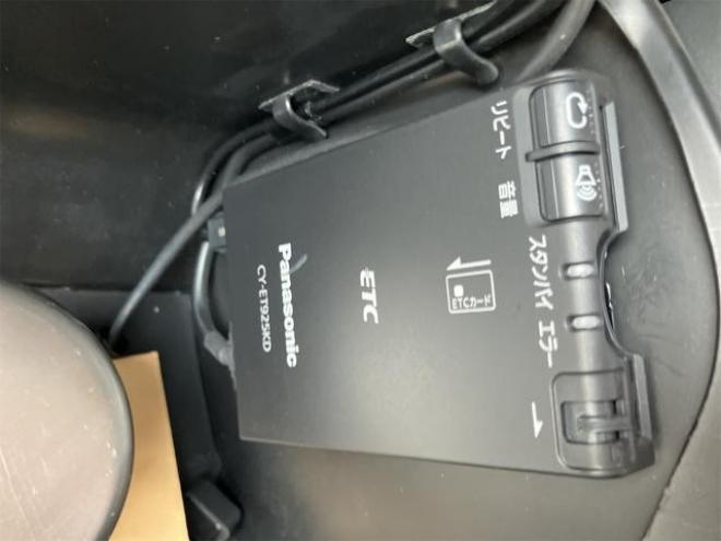ハイエースワゴン ＧＬ　４ＷＤ　キャンピングカー　ＥＴＣ　バックカメラ　ナビ　ＴＶ　オートクルーズコントロール　オートライト　スマートキー　電動格納ミラー　ウォークスルー　ＡＴ　アルミホイール　ＣＤ　ＤＶＤ再生　ＵＳＢ 4WD 2700 4Dr