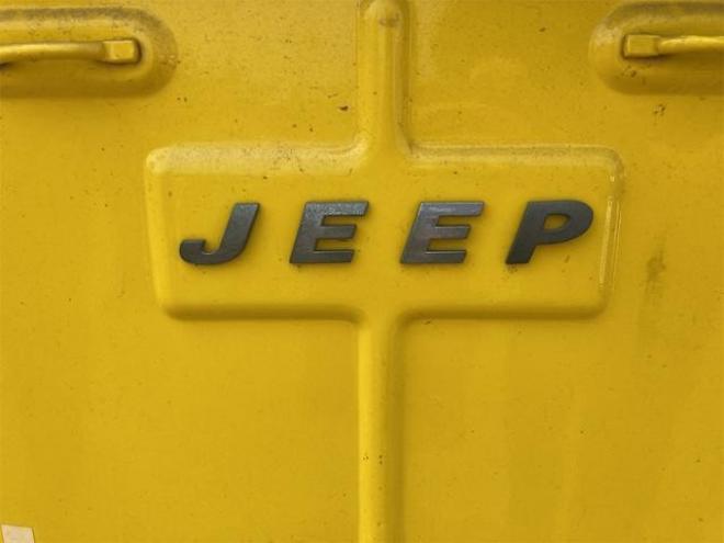 ジープ　ガソリン　２４００　　バケットシート　フルオープン　ロールバー　リフトアップ　社外アル　ミハンドル　マニュアル車 4WD 2400 2Dr