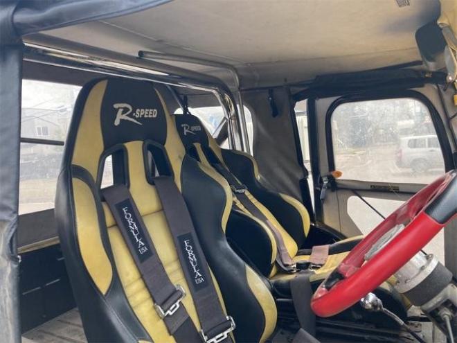 ジープ　ガソリン　２４００　　バケットシート　フルオープン　ロールバー　リフトアップ　社外アル　ミハンドル　マニュアル車 4WD 2400 2Dr
