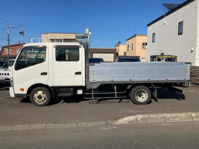 ダイナトラック 　マニュアル車　ラジオ　Ｗキャブ　ＭＴ　１年車検整備付き　保証付き 2WD 4000(D) 2Dr