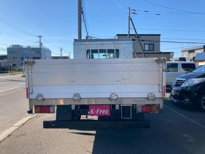 ダイナトラック 　マニュアル車　ラジオ　Ｗキャブ　ＭＴ　１年車検整備付き　保証付き 2WD 4000(D) 2Dr