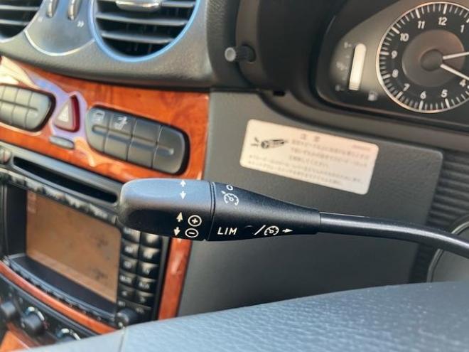 ベンツＣＬＫ 　２年車検整備付き　スマートキー　ＥＴＣ　記録簿ありナビ　ＴＶ　ＣＤ　ＤＶＤ　オートクルーズコントロール　パワーシート　取り扱い説明書 2WD 1800 クーペDr