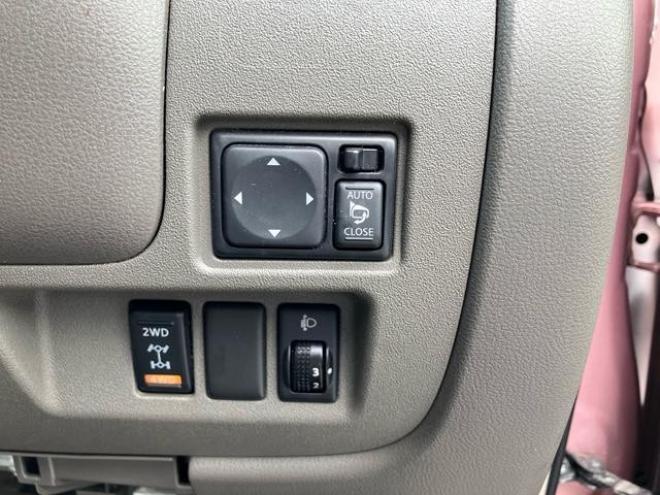 マーチＸ　ＦＯＵＲ　４ＷＤ　スマートキー　盗難防止システム　保証あり　寒冷地仕様　ＣＤ　　電動格納ミラー　エアコン　ＡＴ　　ピンク 4WD 1200 5Dr
