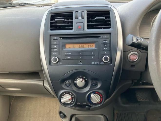 マーチＸ　ＦＯＵＲ　４ＷＤ　スマートキー　盗難防止システム　保証あり　寒冷地仕様　ＣＤ　　電動格納ミラー　エアコン　ＡＴ　　ピンク 4WD 1200 5Dr
