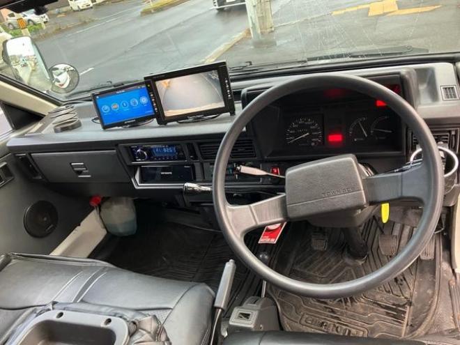タウンエーストラック　４ＷＤ　キャンピングカー 4WD 2000(D) 2Dr