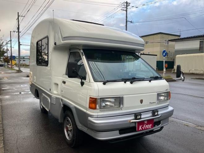 タウンエーストラック　４ＷＤ　キャンピングカー 4WD 2000(D) 2Dr