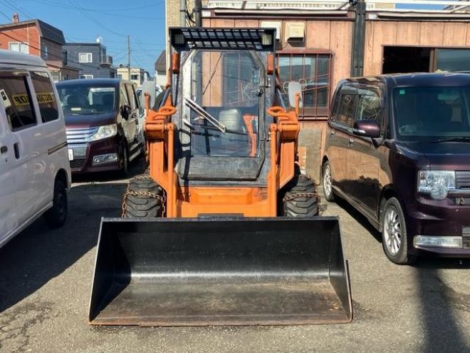 スキッドステアローダトヨタ　ジョブサン　バックカメラ付き　キャビン付き　タイヤチェーンあり　ヒーター　フロントワイパー　アワーメーター５４３８時間 2WD 1500(D) -Dr