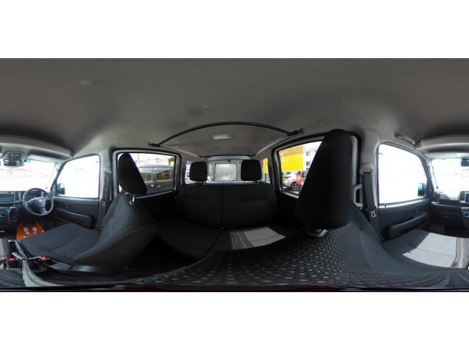 ハイゼットHIJET CARGO 4WD CRUSE TURBO sa3  寒冷地仕様　リアヒーター　本州仕入　TURBO スマアシ３　　ＶＳＣ　フルセグナビカメラ　バックカメラ　アイドリングSTOP フォグランプ　LEDヘット　ドラレコ　同色塗装　etc 4WD 660 5Dr