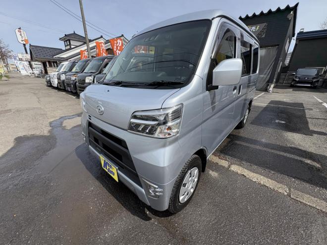 ハイゼットHIJET CARGO 4WD CRUSE TURBO sa3  寒冷地仕様　リアヒーター　本州仕入　TURBO スマアシ３　　ＶＳＣ　フルセグナビカメラ　バックカメラ　アイドリングSTOP フォグランプ　LEDヘット　ドラレコ　同色塗装　etc 4WD 660 5Dr