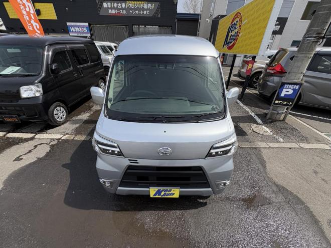 ハイゼットHIJET CARGO 4WD CRUSE TURBO sa3  寒冷地仕様　リアヒーター　本州仕入　TURBO スマアシ３　　ＶＳＣ　フルセグナビカメラ　バックカメラ　アイドリングSTOP フォグランプ　LEDヘット　ドラレコ　同色塗装　etc 4WD 660 5Dr