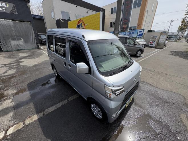 ハイゼットHIJET CARGO 4WD CRUSE TURBO sa3  寒冷地仕様　リアヒーター　本州仕入　TURBO スマアシ３　　ＶＳＣ　フルセグナビカメラ　バックカメラ　アイドリングSTOP フォグランプ　LEDヘット　ドラレコ　同色塗装　etc 4WD 660 5Dr